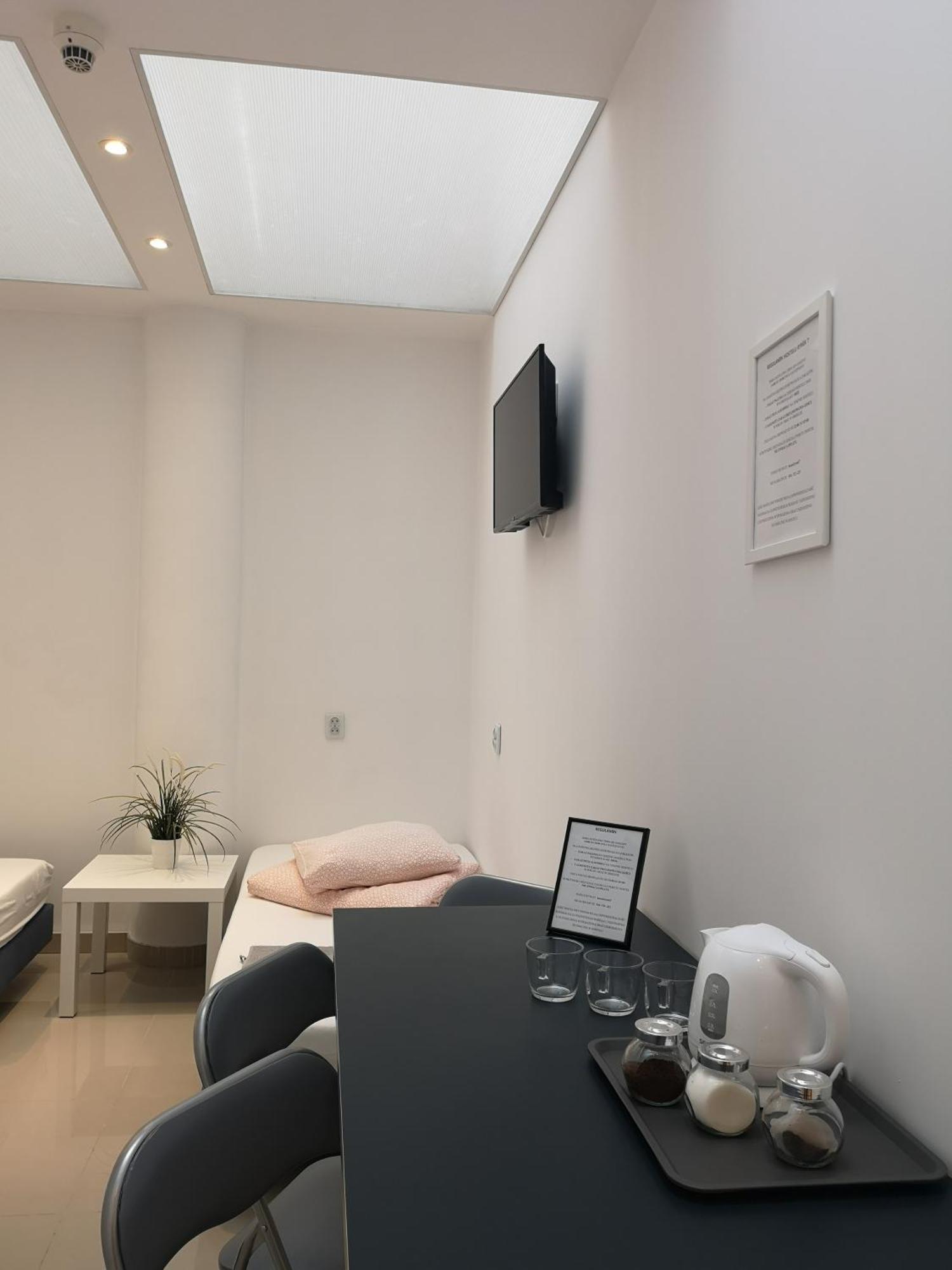 Hostel Kamienica Rynek 7 คาโตวีตเซ ภายนอก รูปภาพ