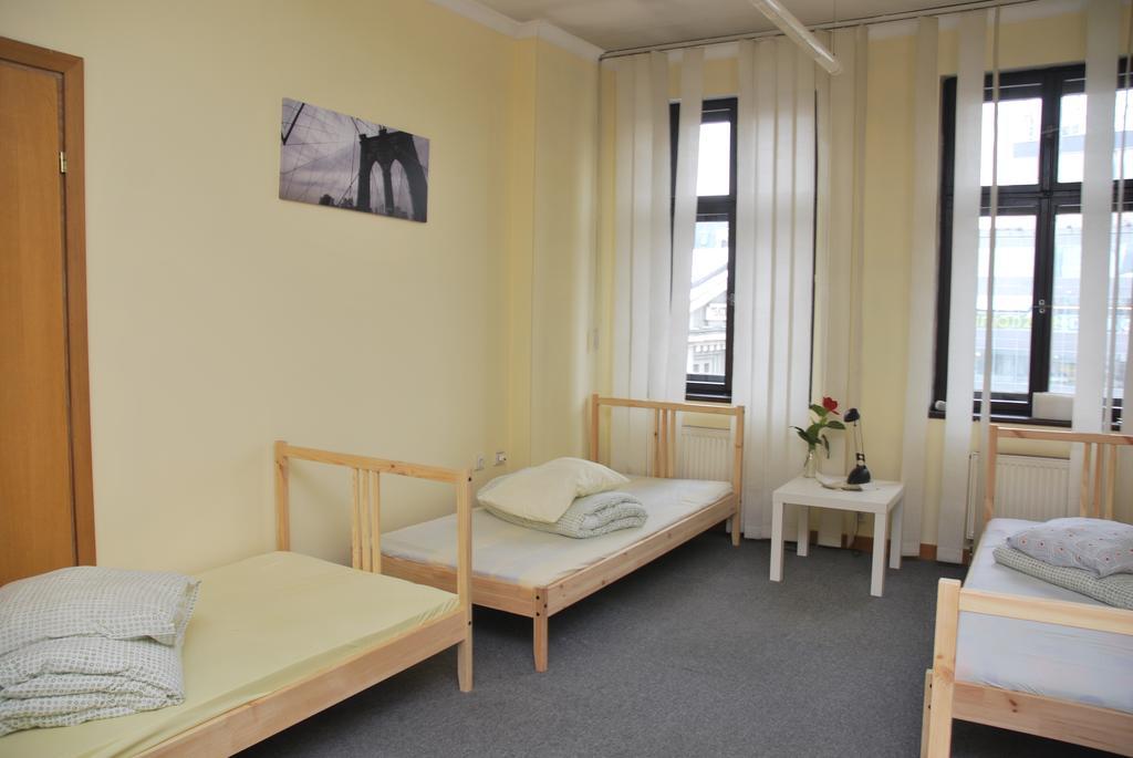 Hostel Kamienica Rynek 7 คาโตวีตเซ ห้อง รูปภาพ