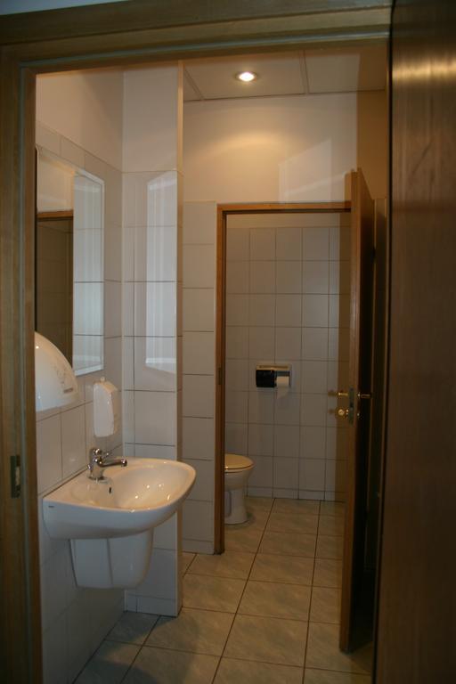 Hostel Kamienica Rynek 7 คาโตวีตเซ ห้อง รูปภาพ