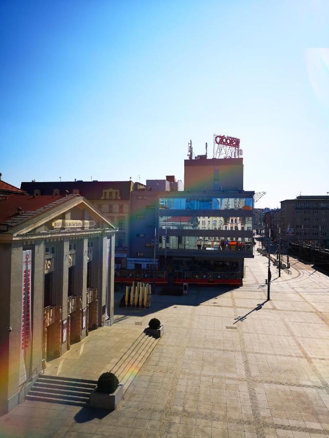 Hostel Kamienica Rynek 7 คาโตวีตเซ ภายนอก รูปภาพ